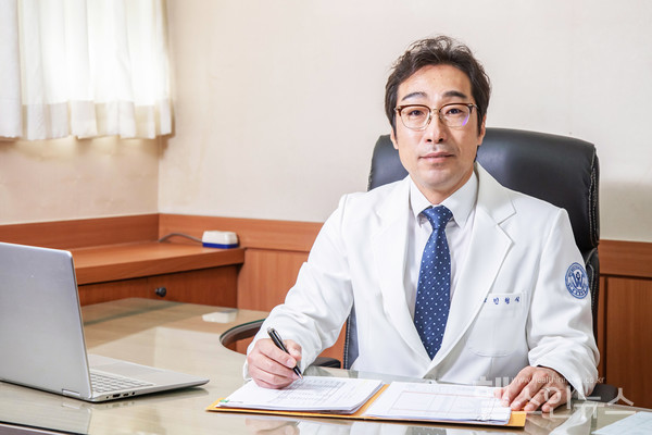 우신향병원민형식병원장