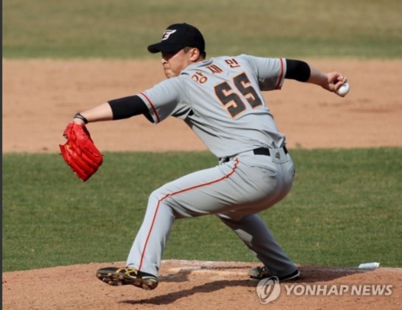 프로 2년차 강재민은 KBO 리그 최강의 불펜으로 성큼 발돋움했다