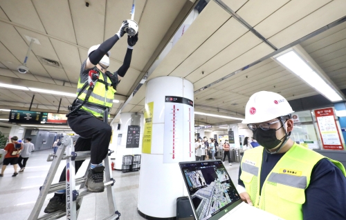 LG U+, 서울 지하철 8호선 '스마트 역사' 만든다