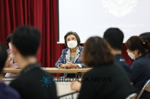 이낙연 후보 부인 김숙희 영암 소림학교서 "청각언어 지체장애 고충 청취"