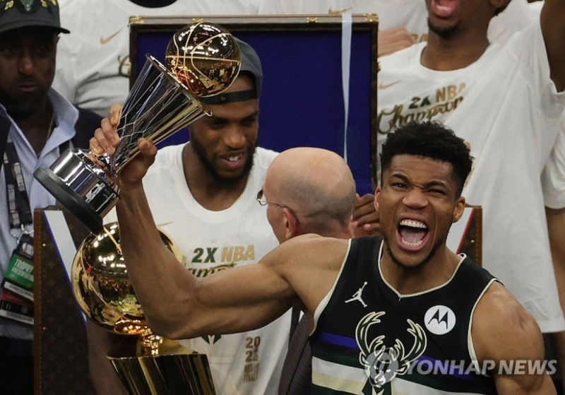 야니스 아데토쿤보