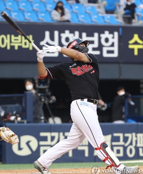 KBO 리그의 대표적인 파워히터인 강백호는 전반기 75게임 가운데 32게임에서 멀티히트를 기록했다.