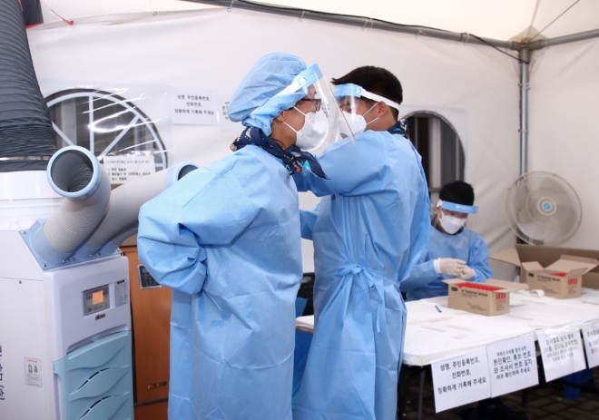 LG디스플레이, 코로나19·폭염에 지친 의료진 지원