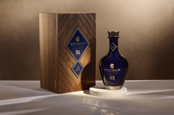 이마트 트레이더스, 하이엔드 럭셔리 위스키 로얄살루트 52년 타임시리즈 한정 판매