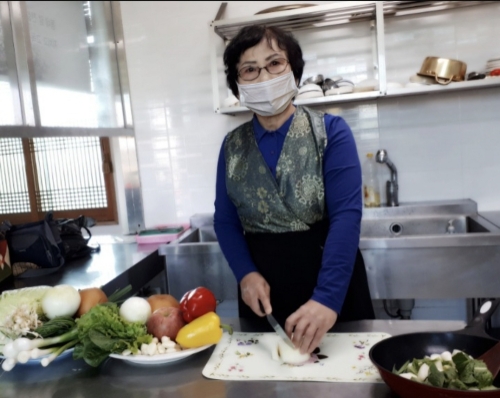 천혜의 자연조건, 식재료의 천국 신안군 먹거리 문화 이끄는 숨은 주인공 한길농원 윤인자 대표/사진=신안군