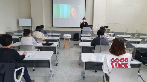 부산 동구어린이영어도서관, 맘 편한 무료 도서 택배 서비스 실시