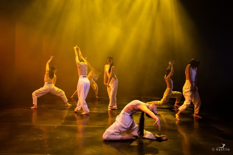 무용단 알티밋(ALTIMEETS)이 28, 29일 이틀간 대학로예술극장에서 두번째 정기공연을 갖는다. 사진은 김원영 안무의 아모 테