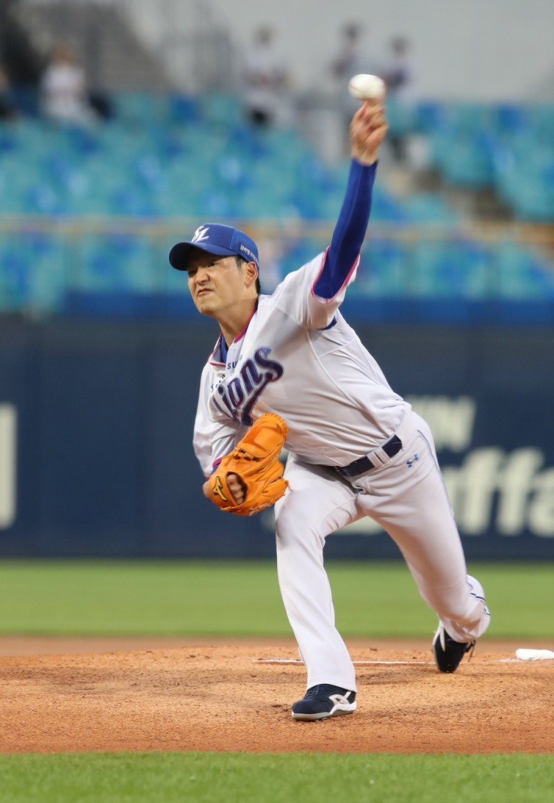 삼성은 후반기들어 백정현(사진)이 12일 두산전에서 7이닝 무실점으로 쾌투하며 9승째를 올린 것을 제외하고는 4패 가운데 3패를 모두 재역전패했다.