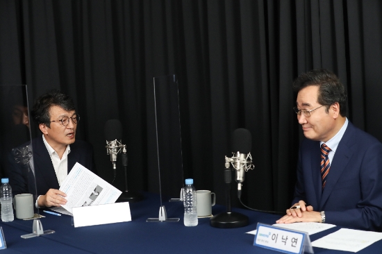 이낙연 더불어민주당 대선 경선 예비후보가 20일 오전 11시 열린민주당과 이낙연TV가 공동으로 진행하는 이낙연과 김의겸이 함께하는 언론개혁 끝장토론’ 유튜브 방송에 참석했다./사진=이낙연 필연캠프