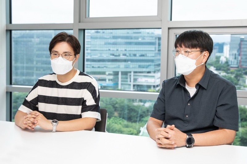 넥슨 장현철 마케팅 팀장(왼쪽)과 최용준 사업팀장.