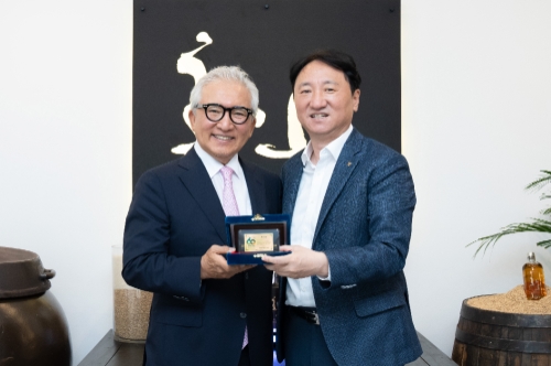 NH농협은행, 창립 60주년 기념 우수중소기업 60개사에 감사패 증정