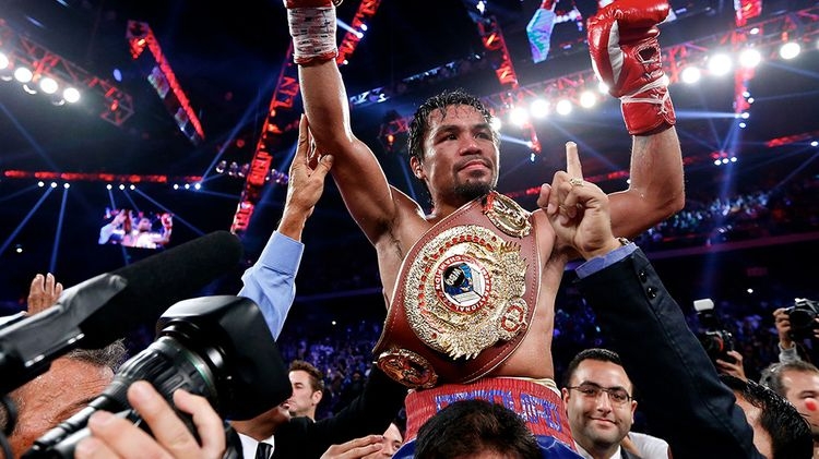 역시 파퀴아오. 졌지만 여전히 볼만한 복싱을 한 43세의 전설.