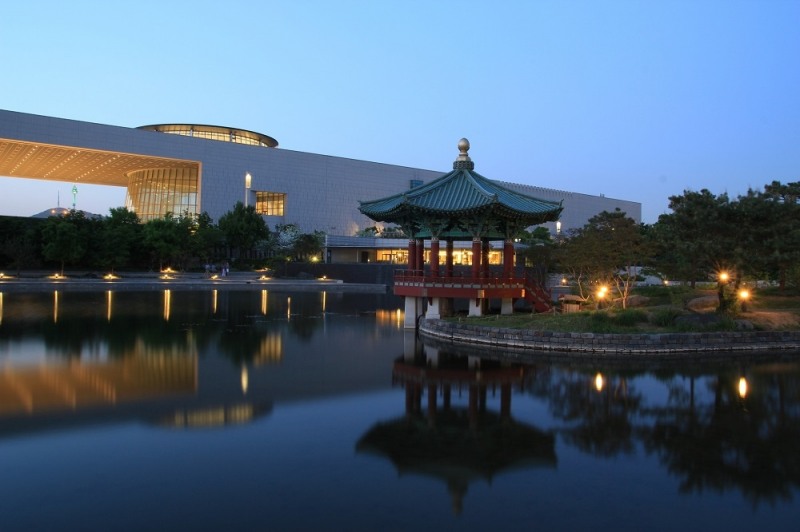 국립중앙박물관