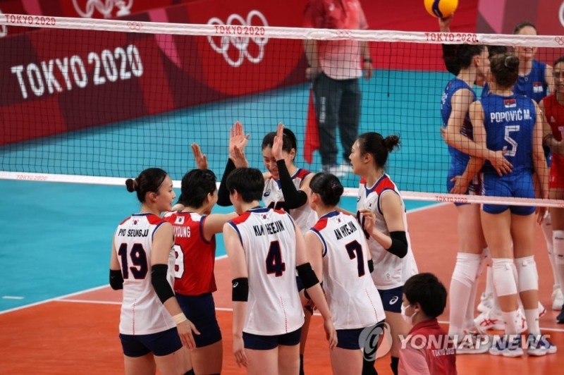 2020 도쿄올림픽 여자배구에서 한국은 일본, 터키 등 강호들을 상대로 풀세트 접전을 치르며 4강 신화를 연출했다. 사진은 세르비아와의 동메달 결정전. [도쿄=연합뉴스 자료사진]