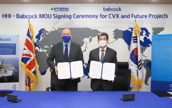 현대중공업, 밥콕과 '방산 동맹' 강화…'한국형 경항모' 설계·건조