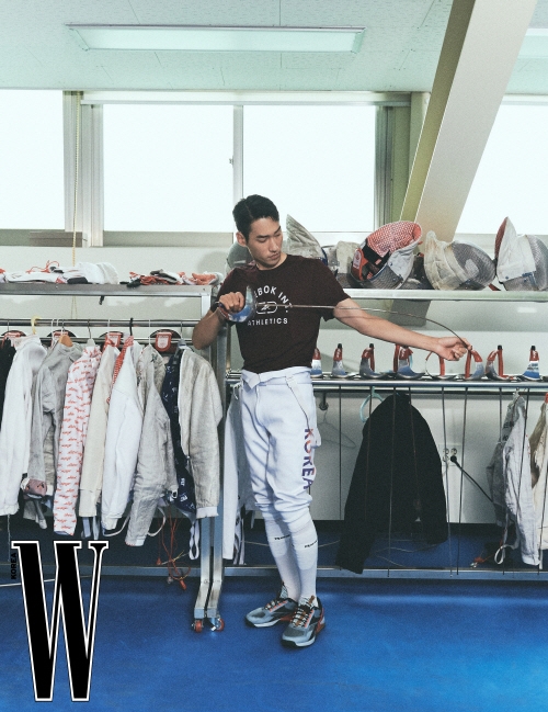 리복 펜싱 김정환 선수 화보 이미지