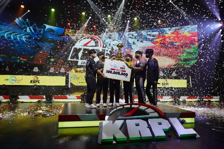 2021 KRPL 팀전 전승 우승을 차지한 NTC(사진=넥슨 제공).