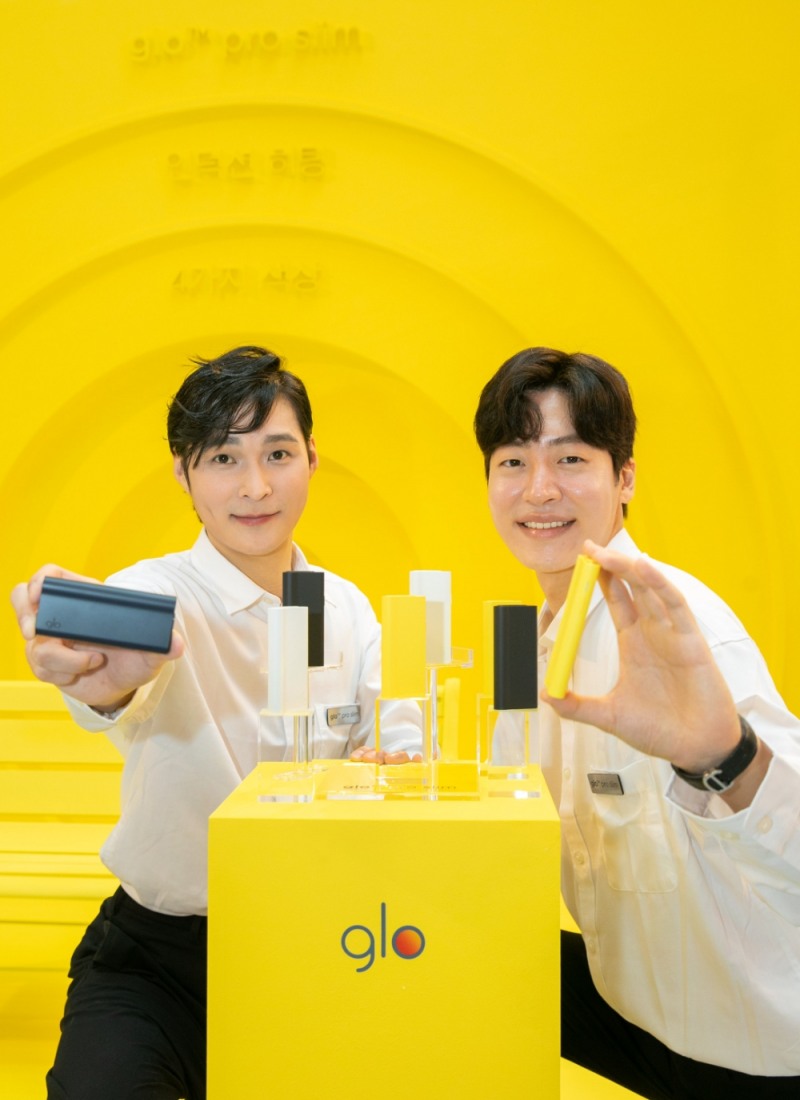 BAT로스만스가 17일, 여의도 IFC몰에 궐련형 전자담배 신제품 글로 프로 슬림의 팝업스토어를 열고 제품 출시에 앞서 사전 홍보에 돌입한다