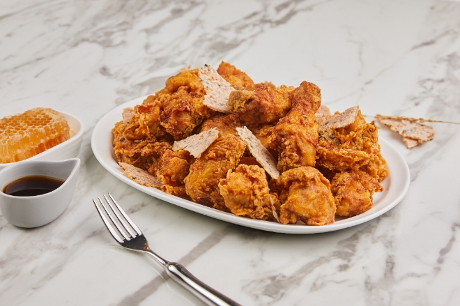 노랑통닭, 바삭한 누룽지와 꿀간장 소스의 조합 ‘바삭 누룽지 치킨’ 출시