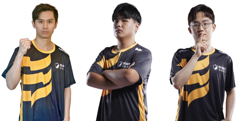 'SWC 2021' 아시아퍼시픽컵 상위 입상자들. 왼쪽부터 '딜리전트', '세컨드베이비', '잭'(사진 제공=컴투스).