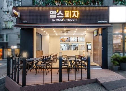 맘스터치, 피자 사업서 '가성비 DNA' 이식 실험