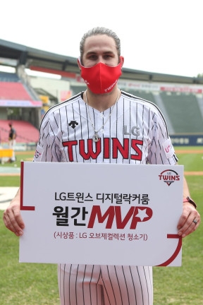 팬들이 선정한 9월 MVP 켈리