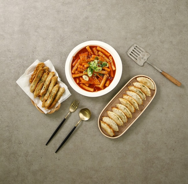 골드떡볶이, 추억의 옛날 분식 밀키트 2가지 구성 신제품 출시