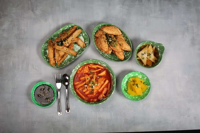 골드떡볶이, 옛날 분식 밀키트 2가지 구성으로 선보여