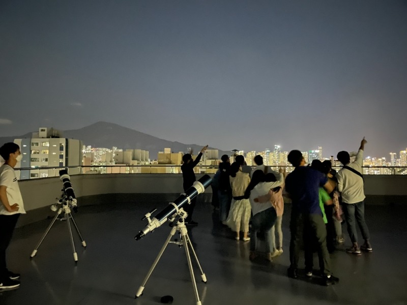 부산창의융합교육원 ‘가족과 함께하는 별자리 여행’ 프로그램 운영