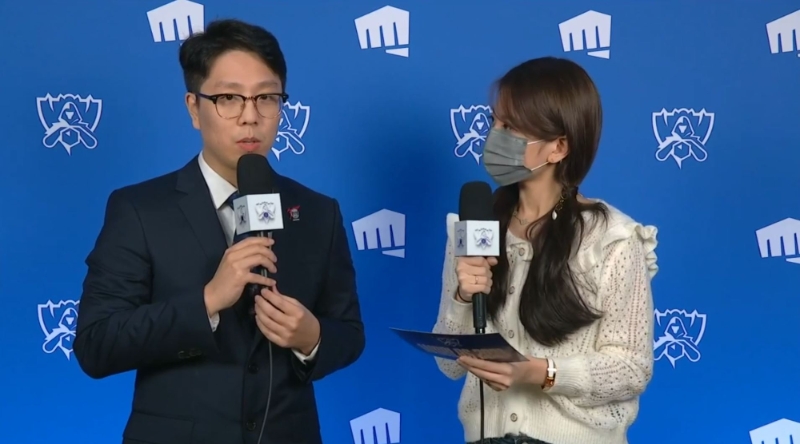 PSG 탈론 '헬퍼' 권영재 감독(사진 출처=중계 화면).