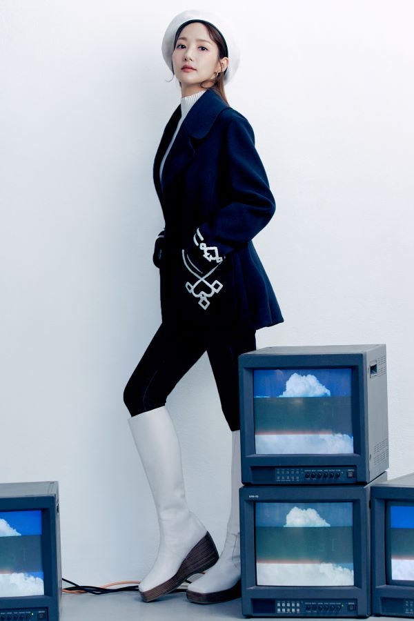 에고이스트(EGOIST), 뮤즈 박민영과 함께한 겨울 헤리티지 화보 공개