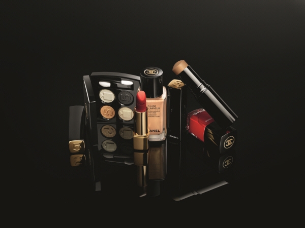 샤넬, 2021 홀리데이 메이크업 컬렉션 출시