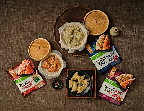 풀무원, 얄피 후속작 수제 스타일 ‘얇은피 꽉찬 세모만두’ 출시