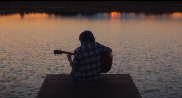 엔씨 신작 '리니지W' 스페셜 영상 '재회' 캡처.