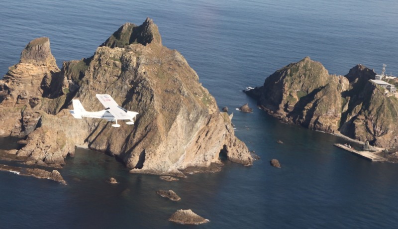 경량 비행기 및 독도항공사진