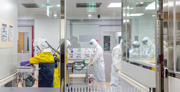 충남대병원이 다음 달 코로나19 음압 중환자 치료 병상 8개를 개소할 예정이다.(사진=충남대학교병원 제공)