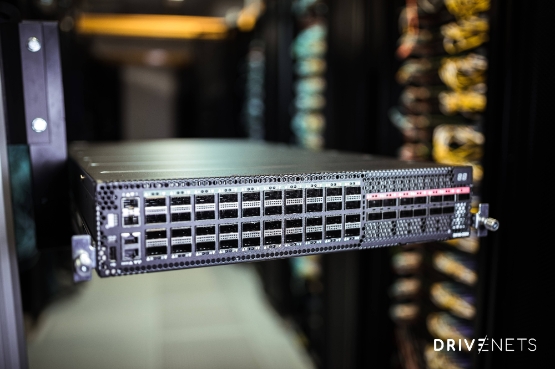 LG U+, 국내 최초 클라우드 유선 백본 패킷 전달 장비 실증 성공