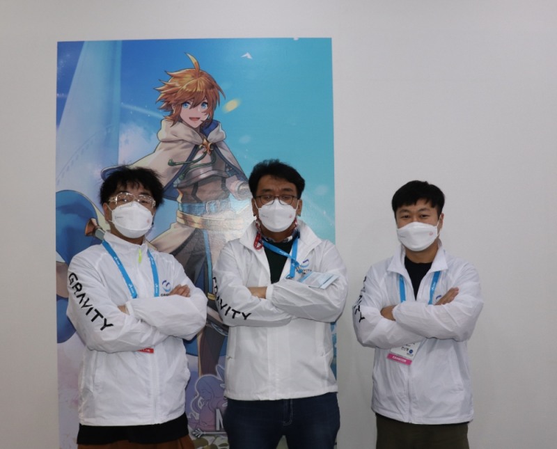 왼쪽부터 그라비티 김영환 AD, 최현진 PD, 전신형 사업 PM.