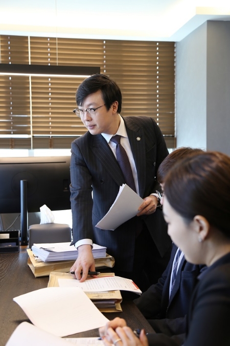 아동학대, 행정처분과 위자료소송 등 다양한 법적 문제 생각해야 한다