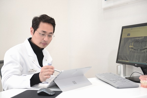 일등플란트치과한순일원장