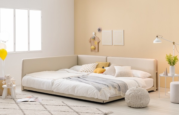 사진=레이디가구 코쿤 USB/LED 수납 저상형 패밀리침대