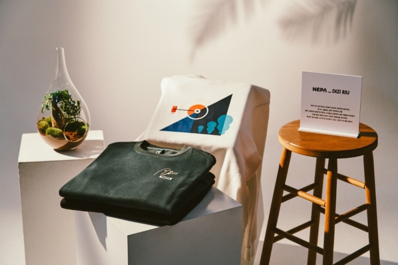 네파, DIZI RIU 작가와 멸종위기종 담은 컬래버레이션 컬렉션 출시