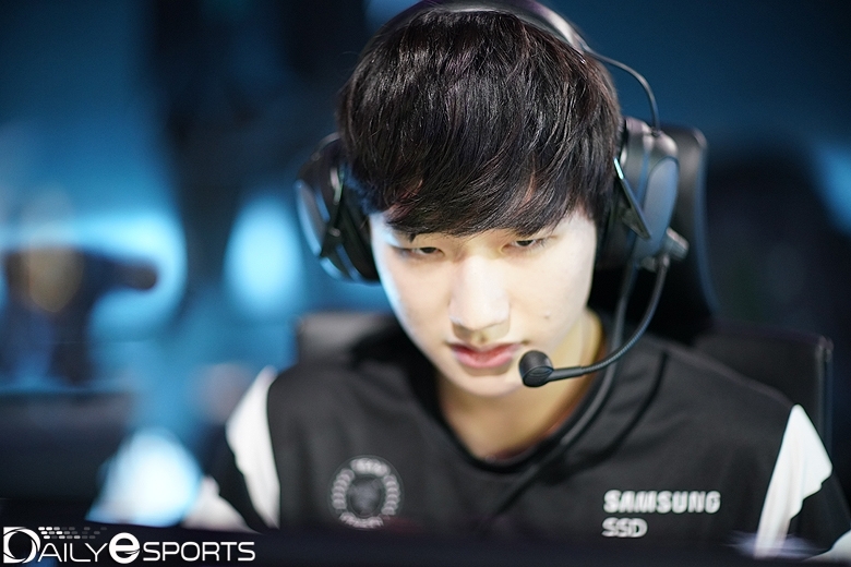 2019년 젠지에서 뛰던 '피넛' 한왕호.