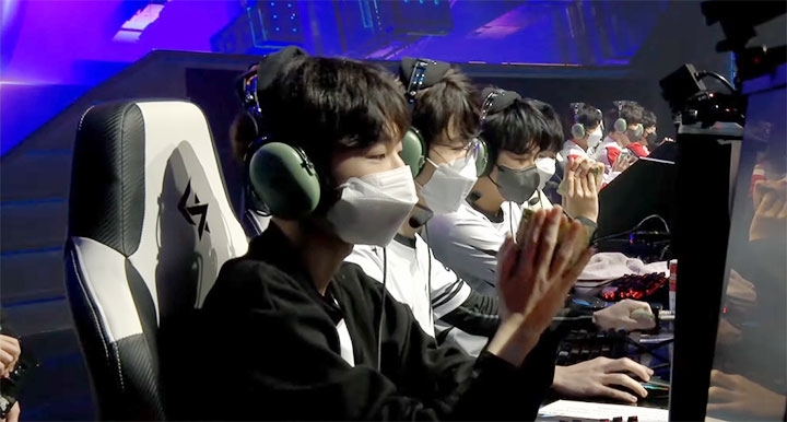 성황리에 진행 중인 '2021 신한은행 Hey young 카트라이더 리그 수퍼컵'.