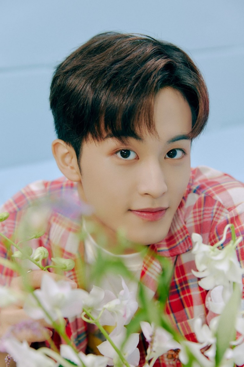 NCT 마크, 글로벌 팬 선정 ‘추위를 녹여줄 따뜻한 미소를 가진 아티스트’