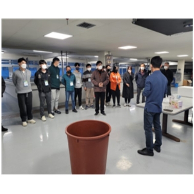 실습 교육 설명 장면./ 사진 제공 = 한국어촌어항공단