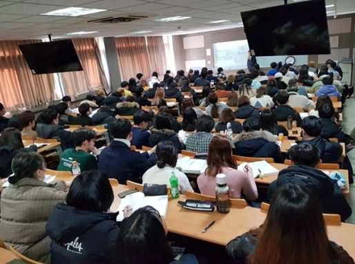 동국대 듀이카, 2022년 무료 신입생 영어 특별강의 제공