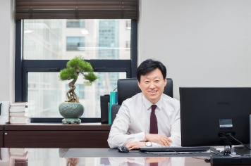 최윤성 부회장./ 사진 제공 = 한국토지신탁