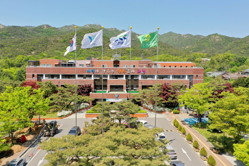 과천시, 정장 무료대여 서비스 '청년옷장' 추진