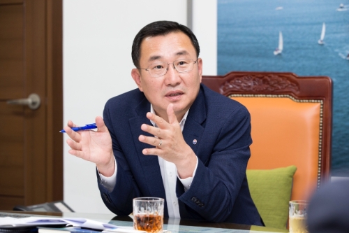 강석주 통영시장 겸 통영한산대첩문화재단 이사장